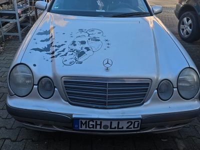 Mercedes E240