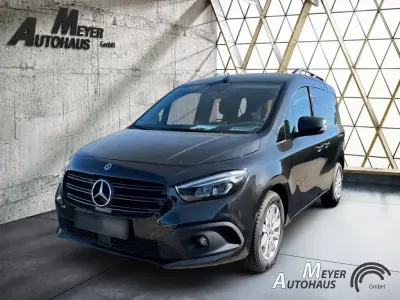 Gebraucht Mercedes Citan 113 131 PS (96 kW) 2022 Dravitschwarz metallic Kombi