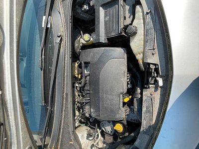 Gebraucht Renault Clio II 75 PS (55 kW) 2006 Grau Kleinwagen