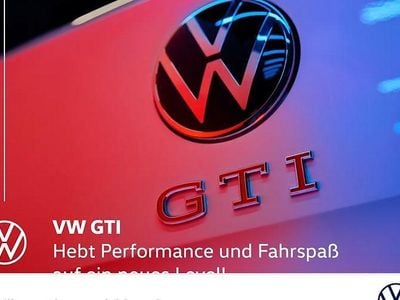 Gebraucht VW Golf VIII GTI 245 PS (180 kW) 2023 Pure white Limousine