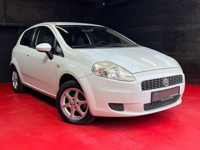 Gebraucht Fiat Punto 77 PS (56 kW) 2009 Weiß Kleinwagen