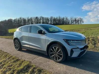 Occasion Renault Megane E-Tech Techno 161 kW (220 ch) 2022 Gris Berline