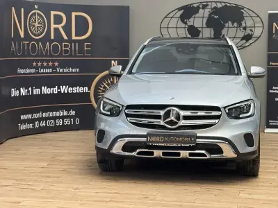 Second-hand Mercedes GLC300e 320 CP (235 kW) 2020 Argintiu SUV