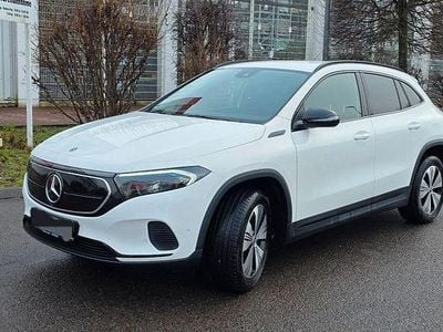 Gebraucht Mercedes EQA250 139 kW (190 PS) 2021 Schwarz SUV
