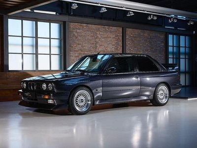Second-hand BMW M3 Performance 195 CP (143 kW) 1989 Negru Coupe