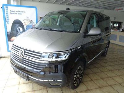 Gebraucht VW Caravelle Highline 150 PS (110 kW) 2023 Mojave beige metallic/ deep bl Van / Kleinbus