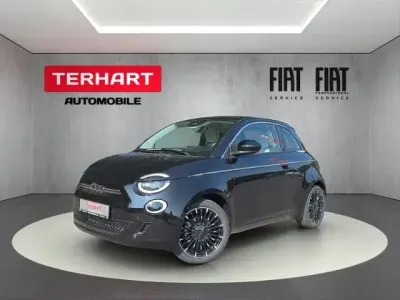 Neu Fiat 500e La Prima 86 kW (118 PS) 2026 Schwarz Kleinwagen