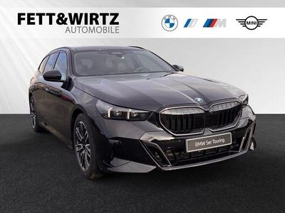 Neu BMW 520 M Sport 197 PS (144 kW) 2025 Black sapphire metallic Kombi