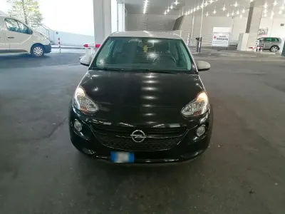 Begagnad Opel Adam Jam 70 HK (51 kW) 2018 Svart Halvkombi