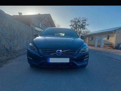 Begagnad Volvo V60 Business Edition 163 HK (119 kW) 2014 Svart Kombi