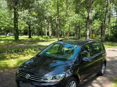 Gebraucht VW Touran 150 PS (110 kW) 2020 Schwarz Van / Kleinbus