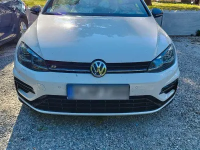 Gebraucht VW Golf VII R 300 PS (220 kW) 2019 Weiß Kombi