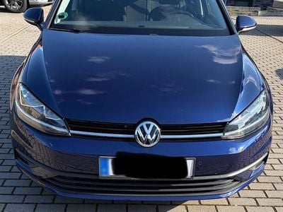 Gebraucht VW Golf VII Trendline 116 PS (85 kW) 2017 Blau Limousine