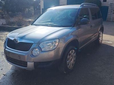 Second-hand Skoda Yeti Active 122 CP (89 kW) 2013 Gri SUV