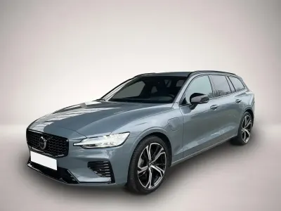 Gebraucht Volvo V60 Plus 455 PS (334 kW) 2023 Manufacturer Kombi