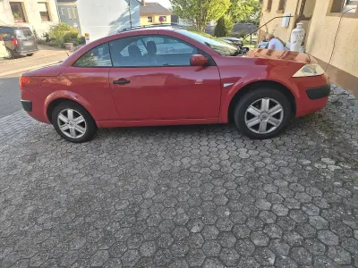 Usata Renault Mégane Cabriolet 90 CV (66 kW) 2005 Rosso Cabrio