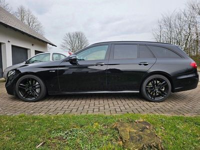 gebraucht Mercedes E43 AMG E 43 AMG Mercedes-AMG4MATIC T Autom. M...