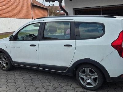 Gebraucht Dacia Lodgy Stepway 102 PS (75 kW) 2018 Weiß Van / Kleinbus