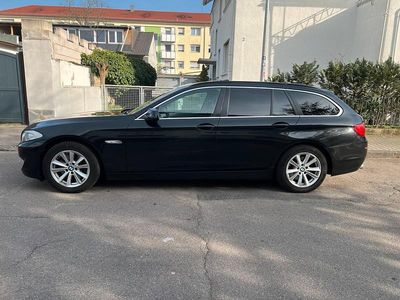 Gebraucht BMW 525 Sport Line 218 PS (160 kW) 2012 Schwarz Kombi