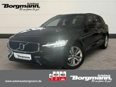 Gebraucht Volvo V60 Momentum 163 PS (119 kW) 2021 Schwarz Kombi