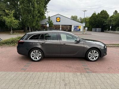 Grau Gebraucht 2015 Opel Insignia Eco Kombi | 9.700 € (Guter Preis)