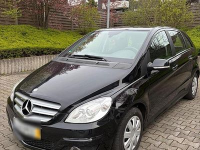 Usata Mercedes B180 116 CV (85 kW) 2010 Nero Monovolume