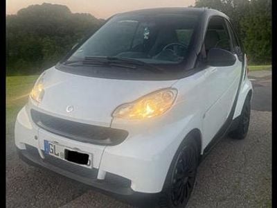 Weiß Gebraucht 2009 Smart ForTwo Coupé Coupé | 3.000 €