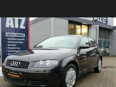 gebraucht Audi A3 1.6 Attraction VON PRIVAT