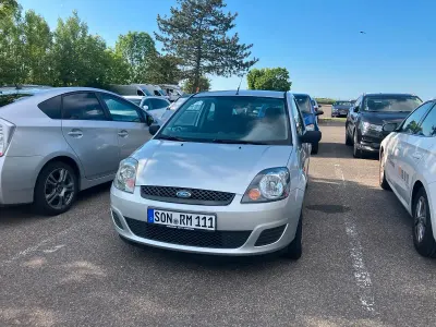 Gebraucht Ford Fiesta 60 PS (44 kW) 2007 Silber Kleinwagen
