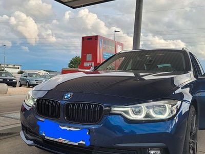 Blau Gebraucht 2017 BMW 320 Advantage Kombi | 13.899 € (Fairer Preis)