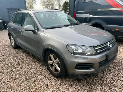 Gebraucht VW Touareg 239 PS (175 kW) 2010 Grau SUV