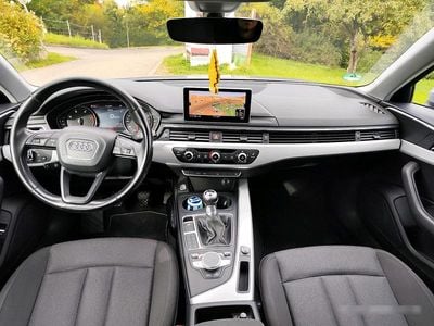 Gebraucht Audi A4 150 PS (110 kW) 2016 Silber Kombi
