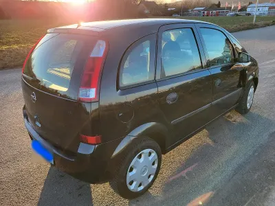 Używany Opel Meriva 100 KM (73 kW) 2004 Czarny Minivan