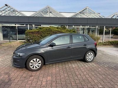 Gebraucht VW Polo Comfortline 65 PS (47 kW) 2019 Grau Kleinwagen