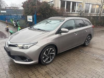 Gebraucht Toyota Auris 116 PS (85 kW) 2016 Andere farben Kombi
