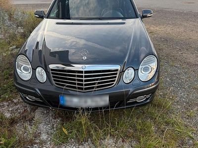 Gebraucht Mercedes E320 Avantgarde 245 PS (180 kW) 2006 Andere farben Limousine