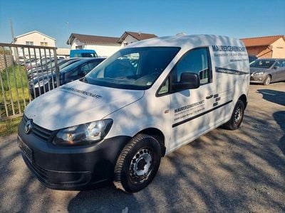 Używany VW Caddy 102 KM (75 kW) 2015 Biały Minivan