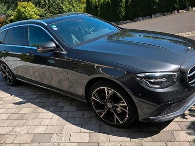 Mercedes E200