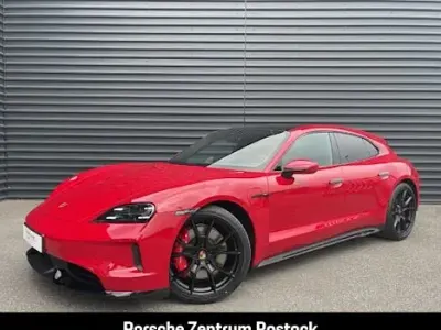 Usata Porsche Taycan Sport Turismo 514 kW (700 CV) 2025 Rosso Station wagon