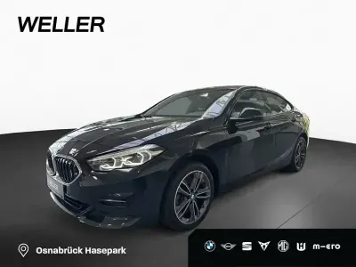 Gebraucht BMW 220 Sport Line 190 PS (139 kW) 2023 Black sapphire (schwarz) Coupé