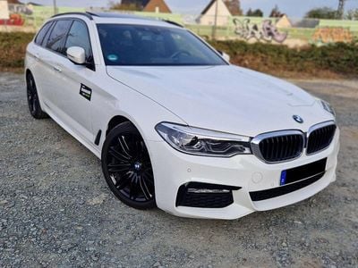 Gebraucht BMW 530 M Sport 265 PS (194 kW) 2018 Weiß Kombi