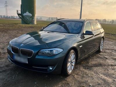 Gebraucht BMW 530 258 PS (189 kW) 2011 Grau Kombi