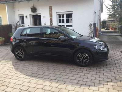 Gebraucht VW Golf VII Comfortline 110 PS (80 kW) 2017 Schwarz Limousine