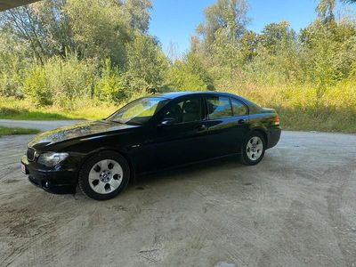 BMW 740