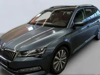 Gebraucht Skoda Superb Sport 200 PS (147 kW) 2021 Grau Kombi