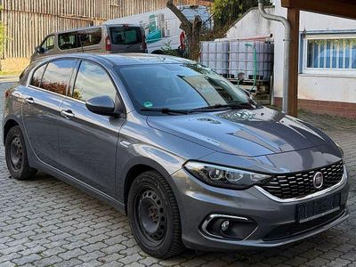 Grau Gebraucht 2019 Fiat Tipo Business Limousine | 13.000 € (Fairer Preis)