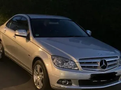 Gebraucht Mercedes C200 Elegance 184 PS (135 kW) 2007 Silber Limousine