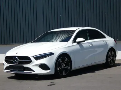 Używany Mercedes A220 190 KM (139 kW) 2023 Biały Sedan/Limuzyna