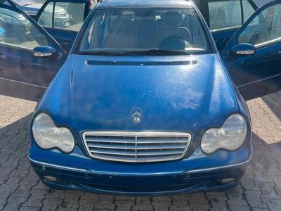 Mercedes C180