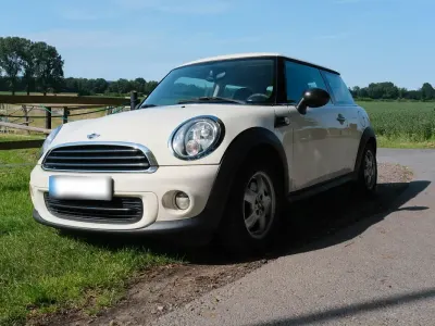 Gebraucht Mini ONE 75 PS (55 kW) 2012 Weiß Kleinwagen